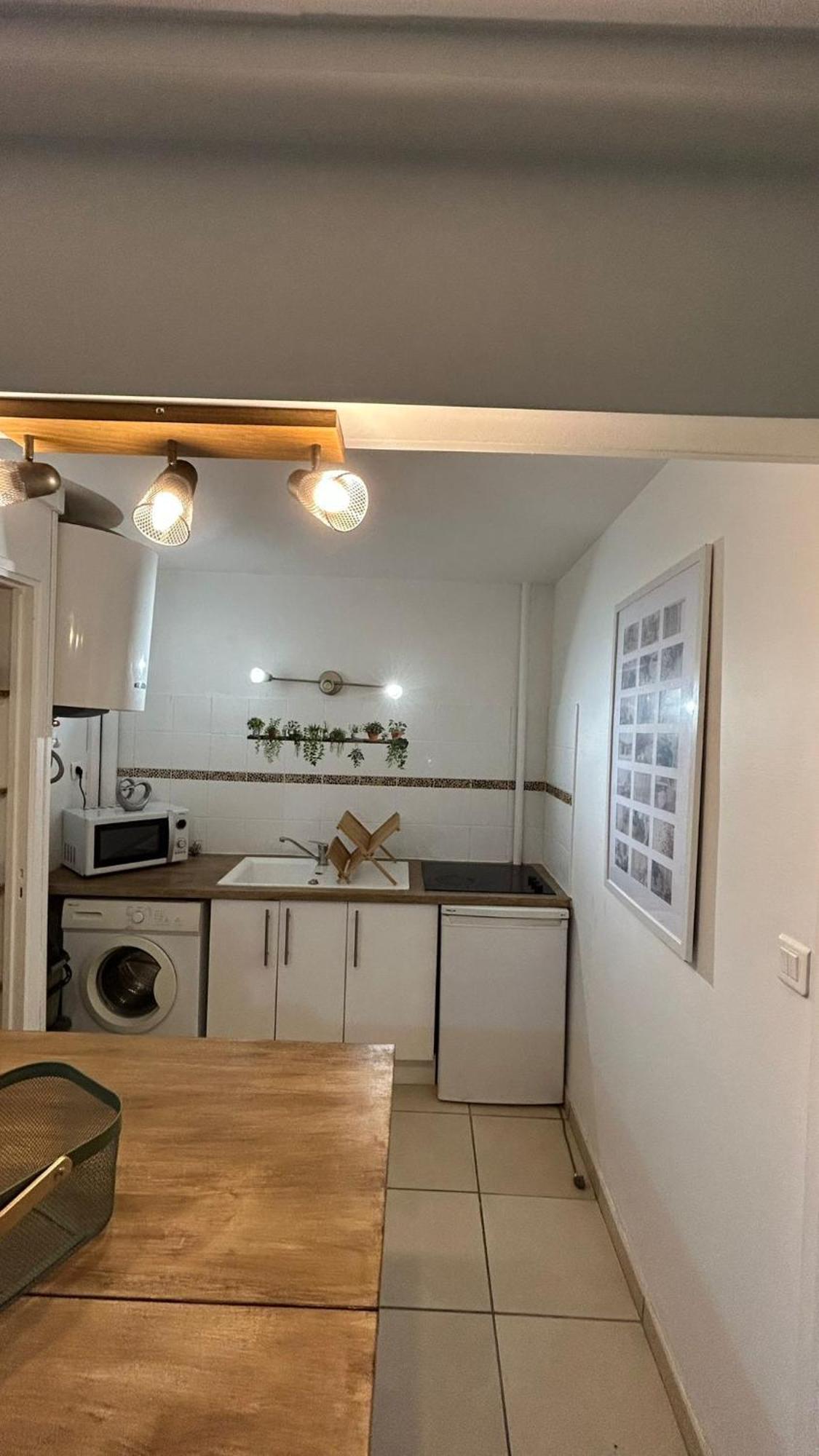Apartment Endroit Doux Au Centre